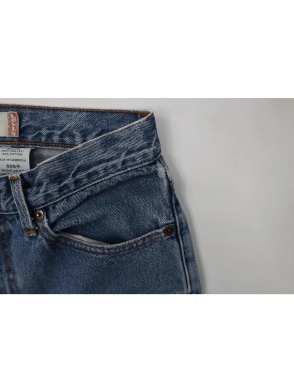 Vintage Y2K 2004 Levis 505 Mens 32x34 Distressed Regular Straight Leg Jeans Blue